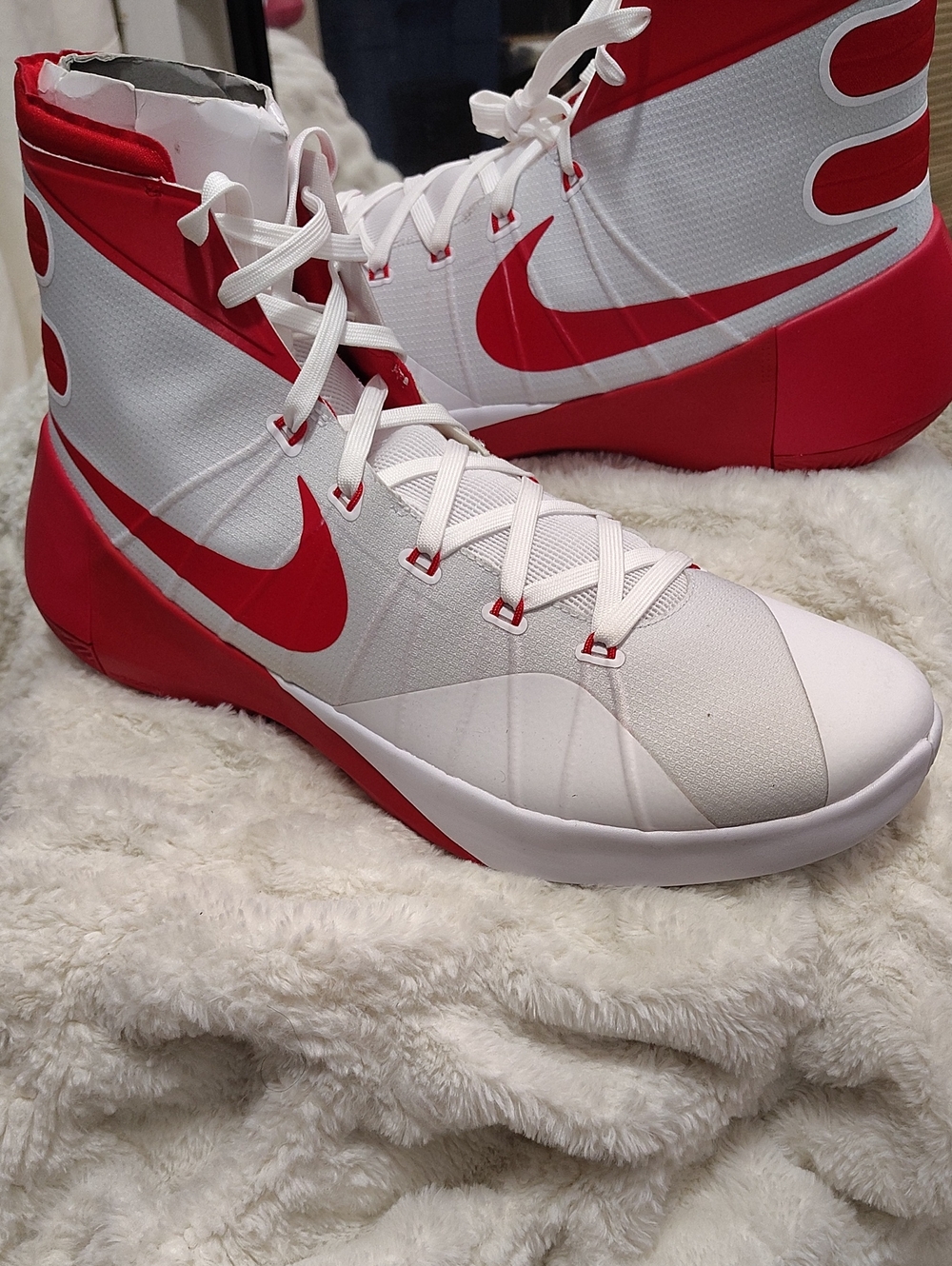 Nike Men’s High-Top Athletic Basketball Shoes - White & Red